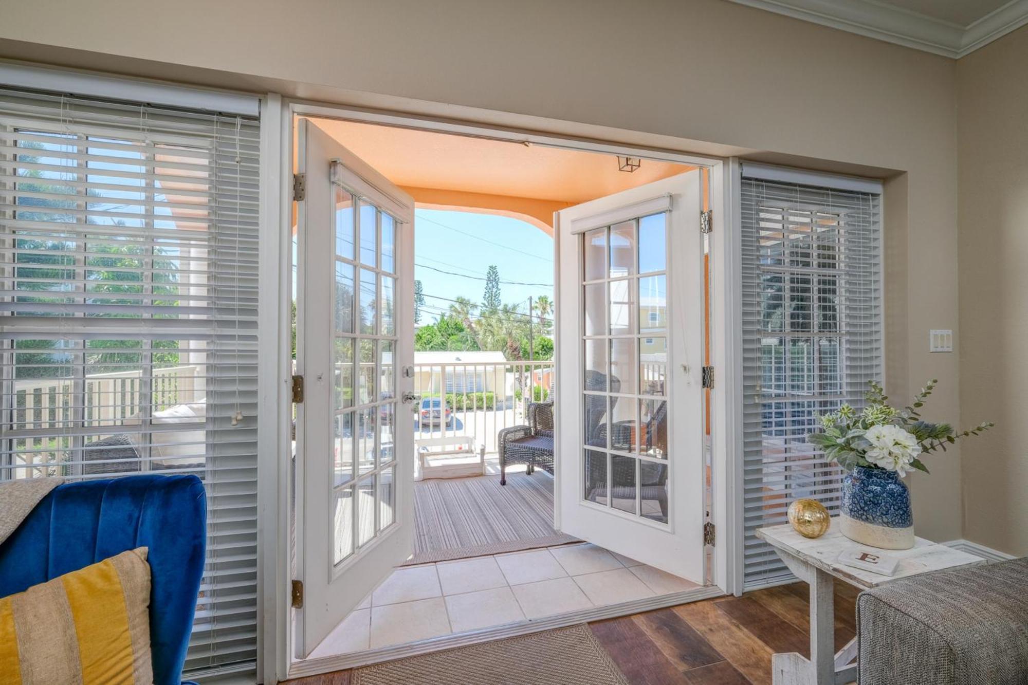 Hibiscus Hideaway Condo Walk To Historic Bridge St Bradenton Beach Εξωτερικό φωτογραφία